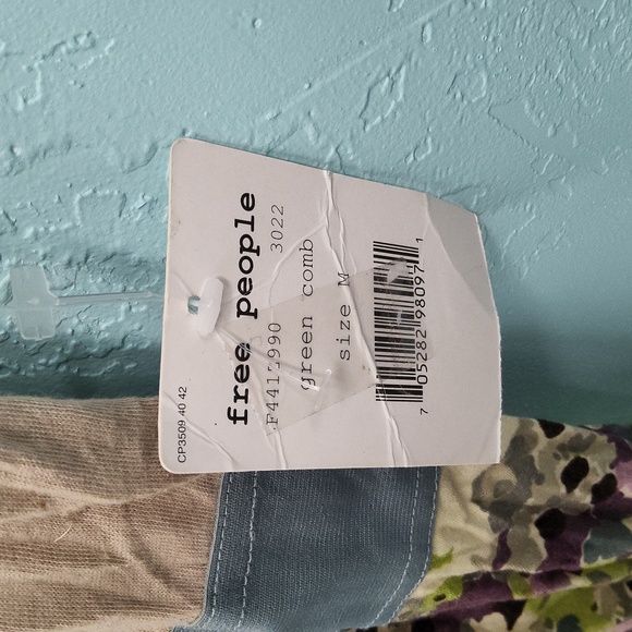 Summer dress - Picture 3 of 3